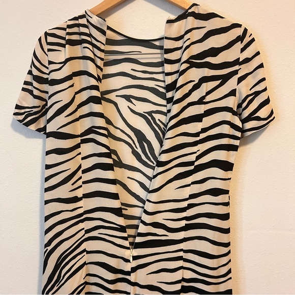 Zara XSmall Women’s Black Zebra Print Crewneck Zipper Midi Dress - Picture 10 of 10